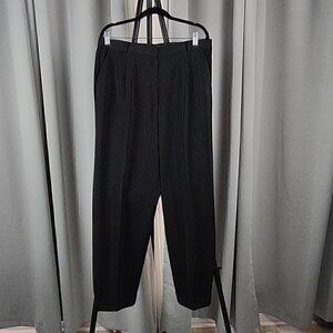 Larry Levine Woman Black Pinstripe Flat Front Stretch Dress Pants Size 16W 34x30